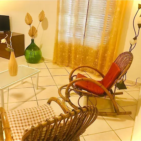 Miseria E Nobilta Guest house